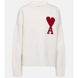 pull AMI beige a coeur rouge